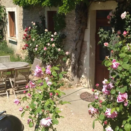 Holiday home Authentique Avec Piscine Partagee, Jardin Et Wifi A - Fr-1-489-275 *